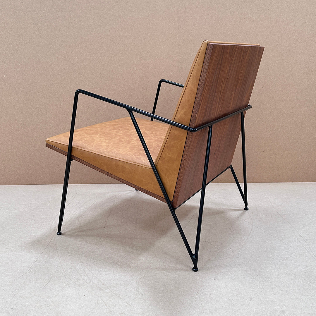 Poltrona Atobá Couro Caramelo